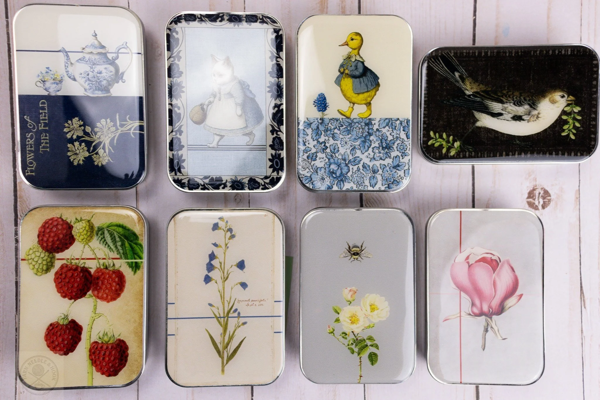 The Little Things – Vintage Notions Tin for Knitting & Crochet